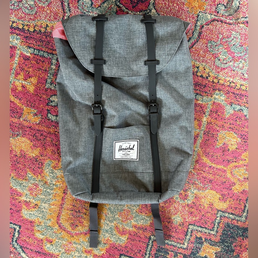 Herschel Supply Company | Women’s Grey Retreat Backpack Adjustable Straps OS - Picture 4 of 14